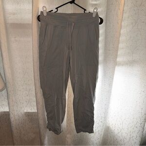 Lululemon dance studio crop